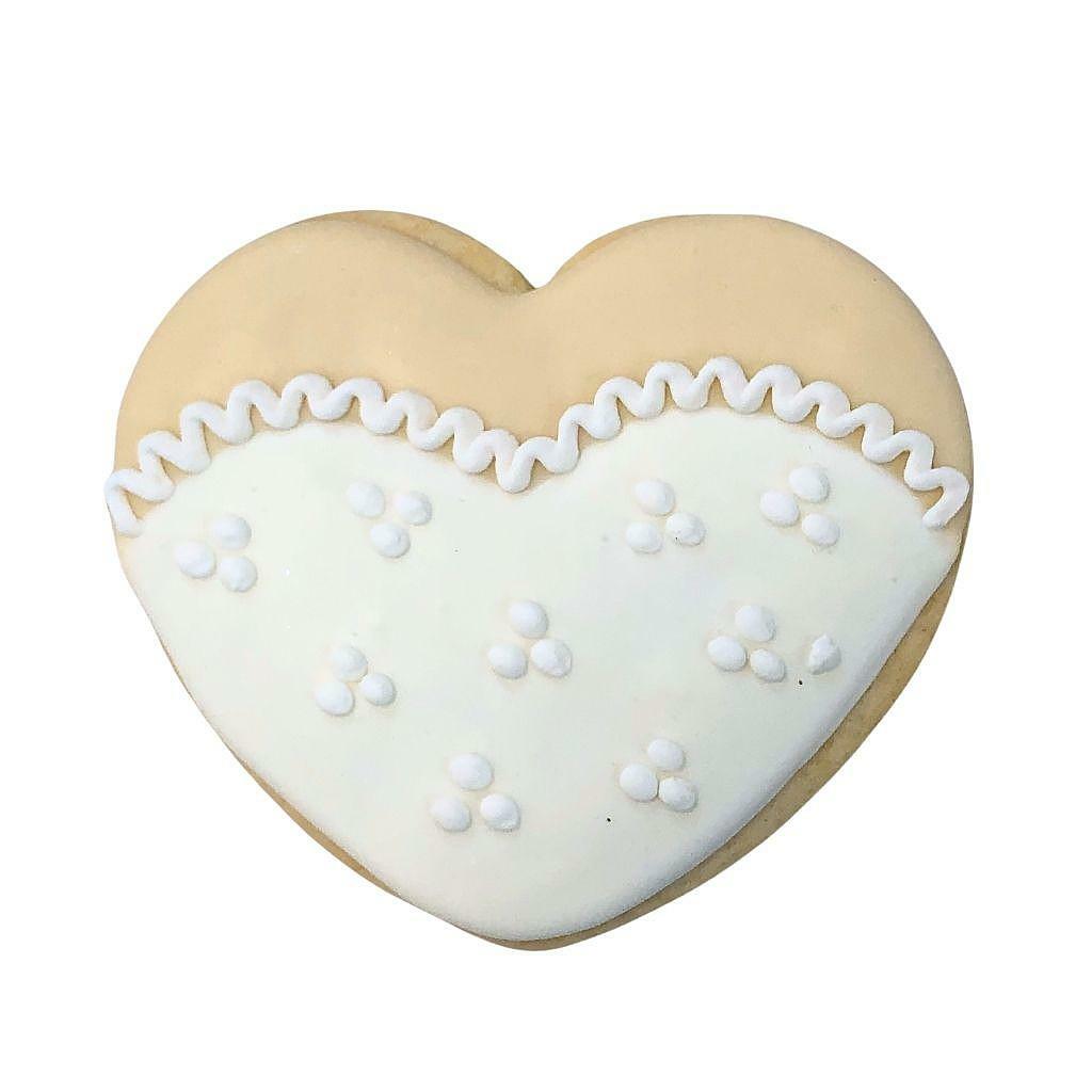 Wedding Dress Heart – Dessert Gallery Bakery & Cafe
