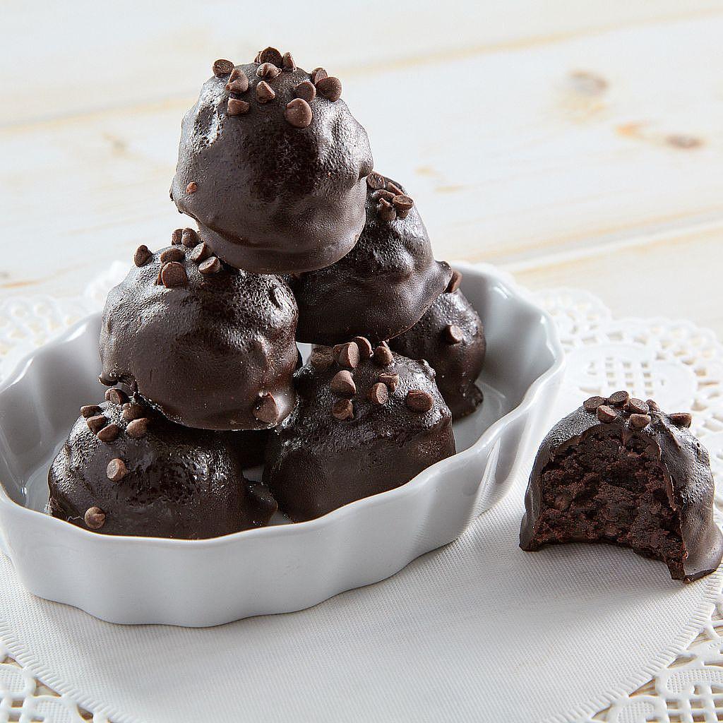 Chocolate Chip Cake Balls (Nationwide Shipping)