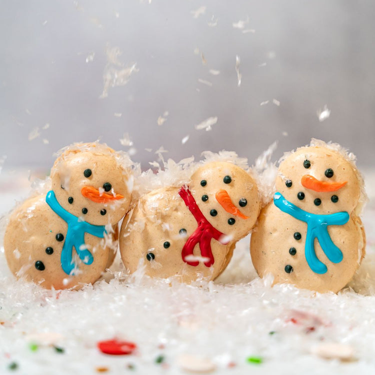 Cookies-SnowmanMacaroons-1.png