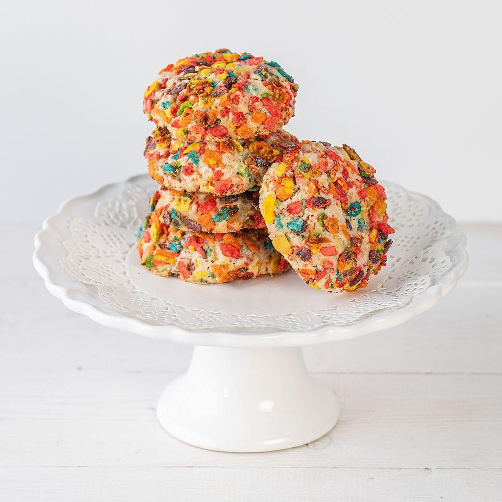 Fruity Pebbles Cookies