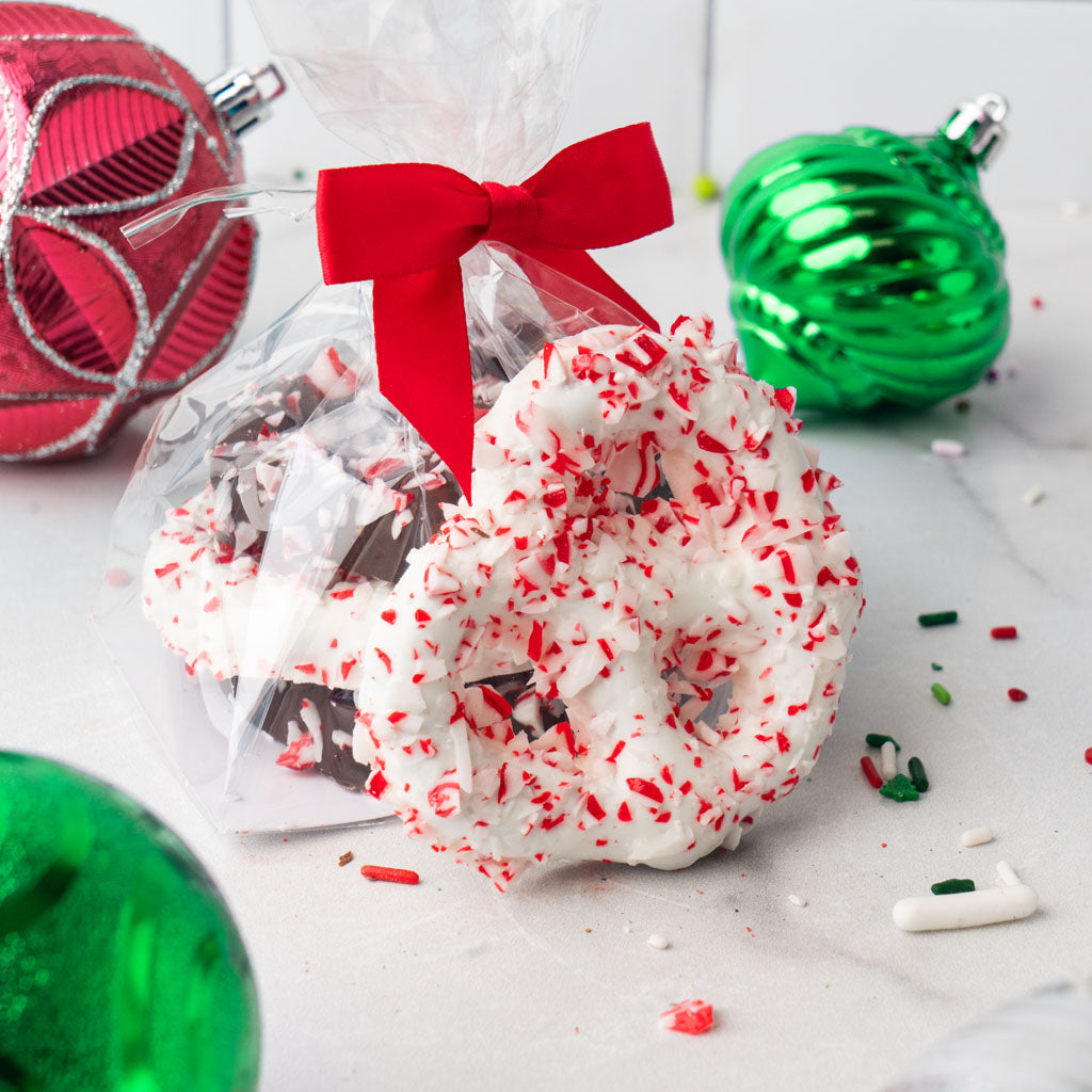 Christmas Peppermint Pretzels (4/bag)