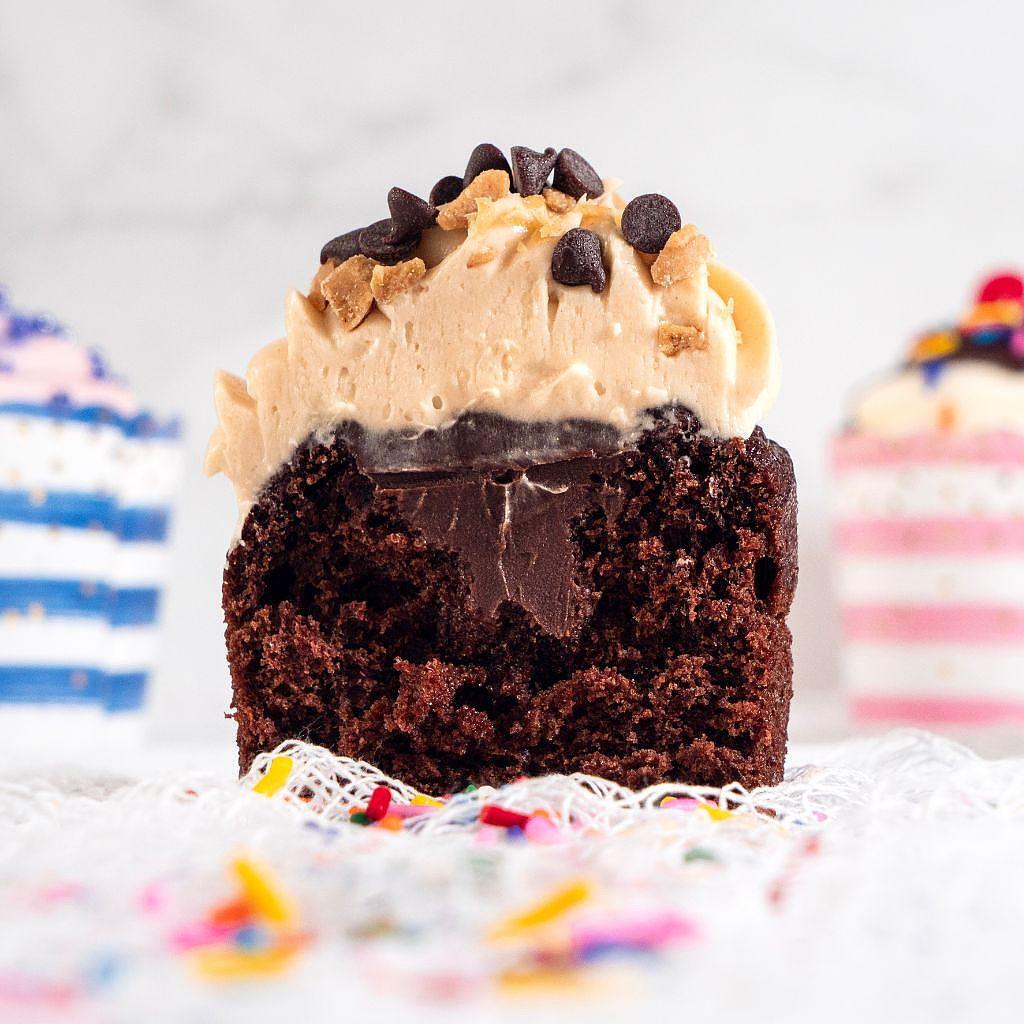 Peanut Butter Fudge Cupcakes